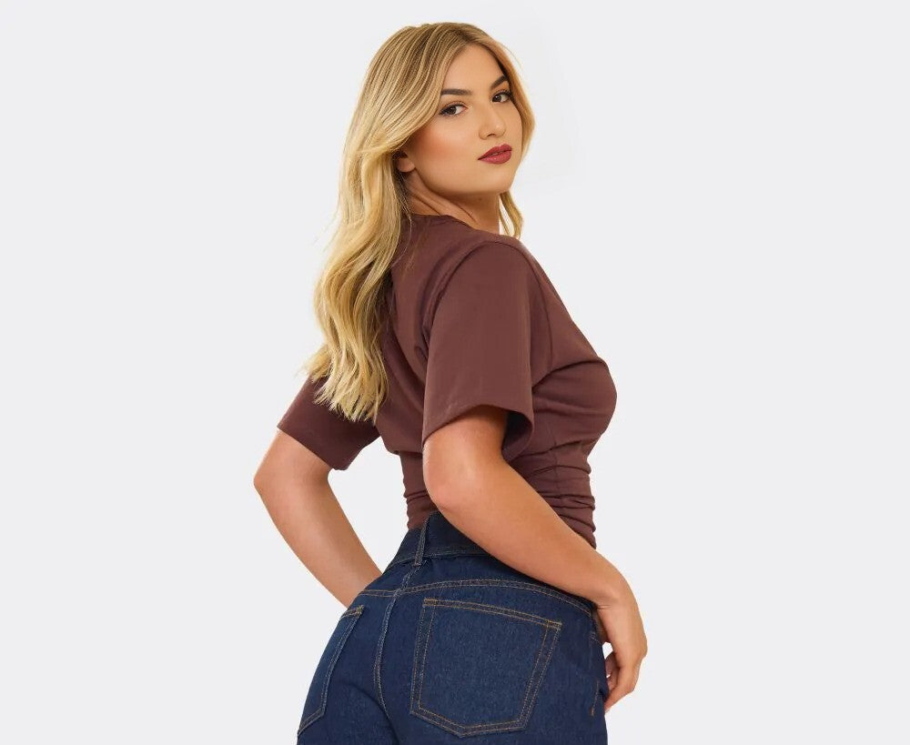 Short Sleeve Shaped Waist Fitted T-Shirt In Brown