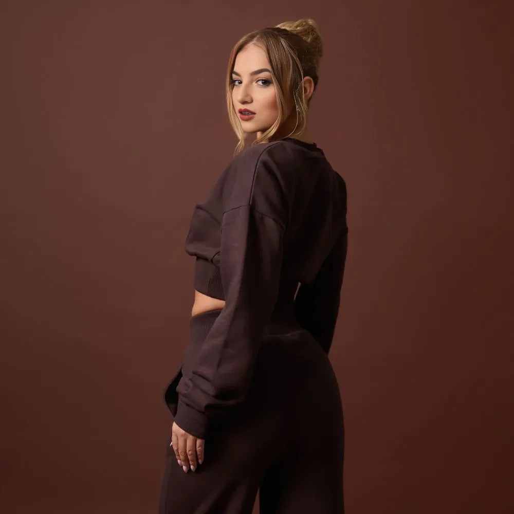 Chocolate Brown Stay effortlessly stylish in our Cropped Sweater and Elasticated