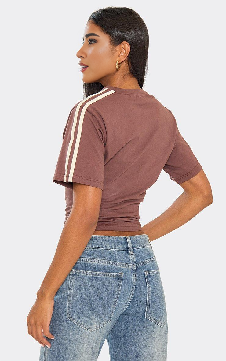 Short Sleeve Cinched Waist Fitted Contrast Stripe Detail T-Shirt In Brown