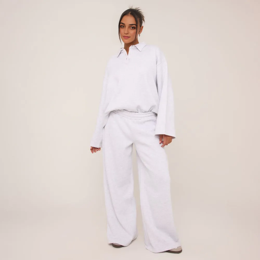 Sweatshirt and Joggers that upgrade your everyday style