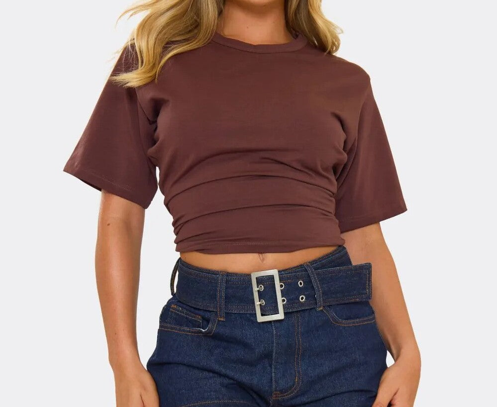 Short Sleeve Shaped Waist Fitted T-Shirt In Brown