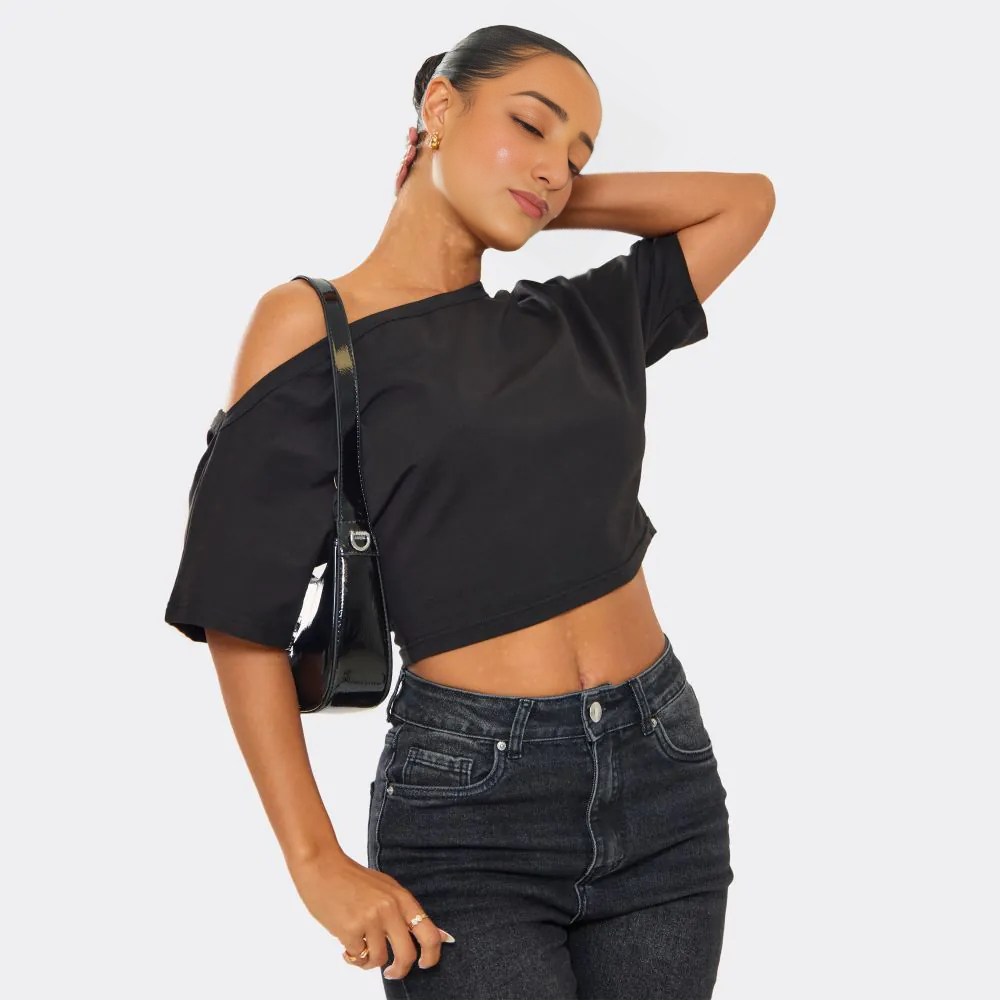 Short Sleeve Slash Neck Off-The-Shoulder Ruched Top – Black
